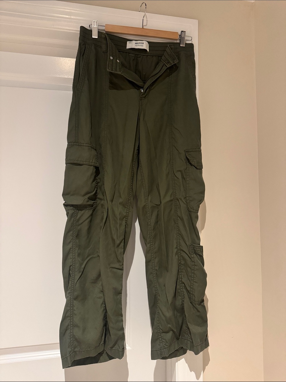 Hollister Olive Green Wide-Leg Cargo Pants